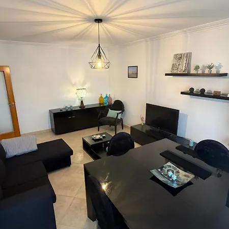 Cozy Retreat Near & * Sobreda